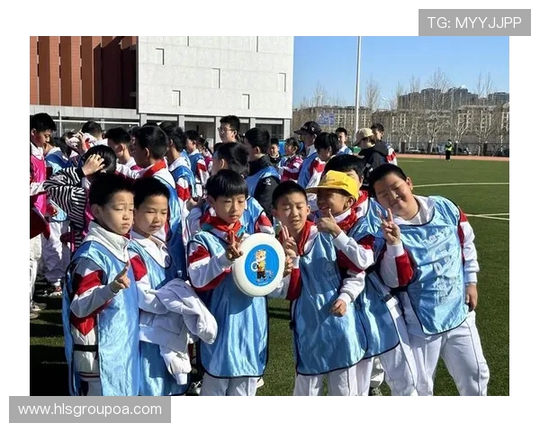 广州飞盘队在极限运动嘉年华中的精彩表现与比赛经验分享